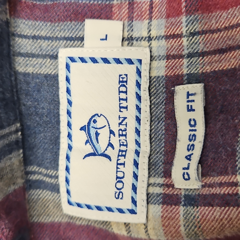 Southern Tide, Classic Fit Button Front, long sleeve shirt, size large - Picture 8 of 10